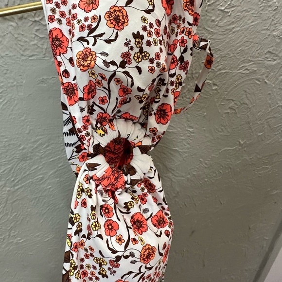 Floral Cutout Maaji Large Reversible Bikini Top Only - Picture 9 of 10